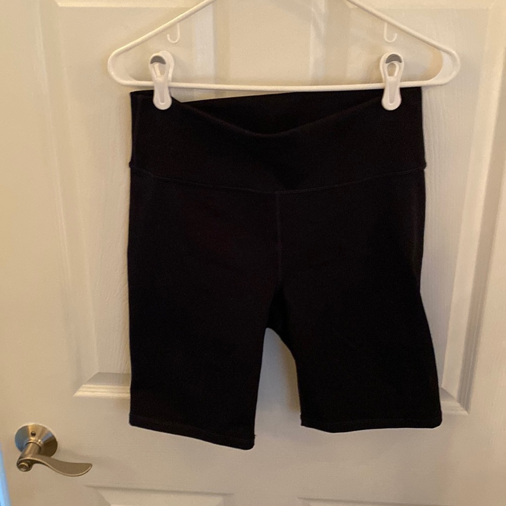 Fabletics black bicycle shorts
